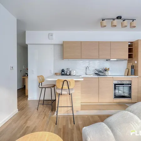 Apartment Spacious And Bright T2 Near The Seine & Metro 14 *
