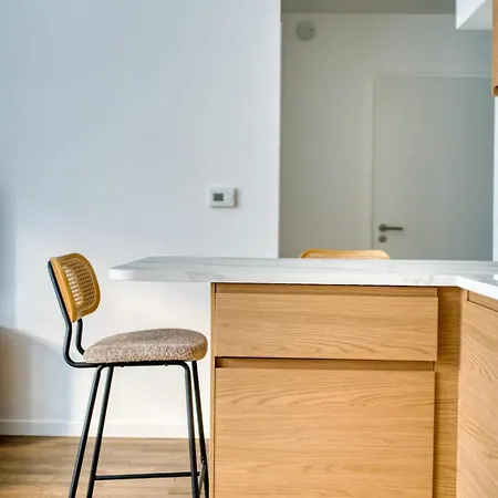 Spacious And Bright T2 Near The Seine & Metro 14 Apartment *