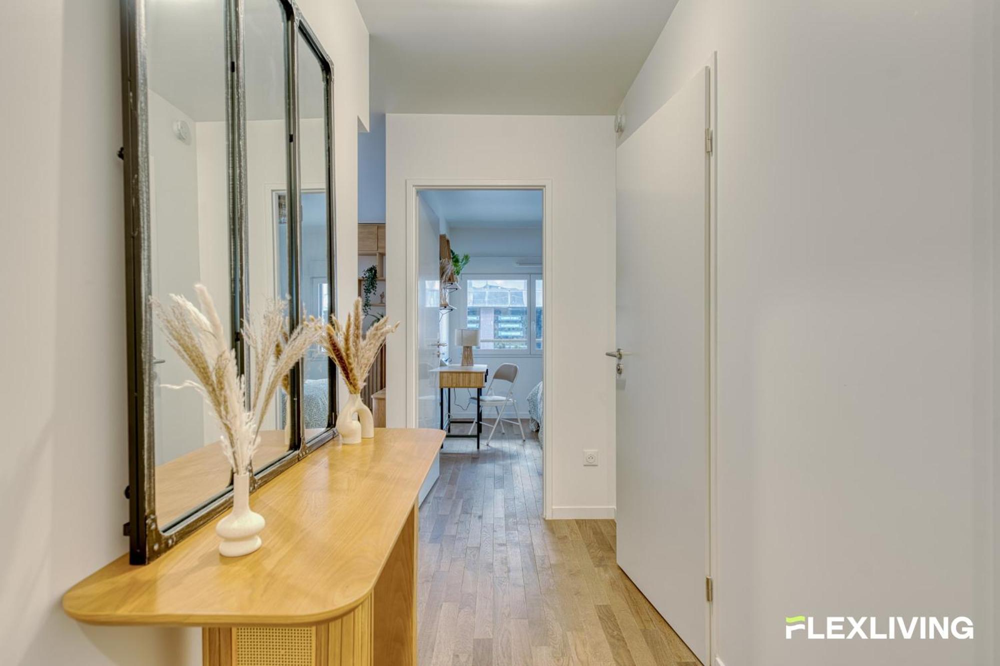 Spacious And Bright T2 Near The Seine & Metro 14 Apartment